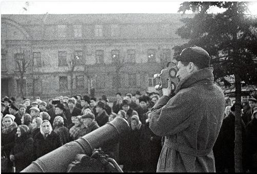 Zákony spravedlnosti, veřejné události: zločinci druhé světové války před soudem